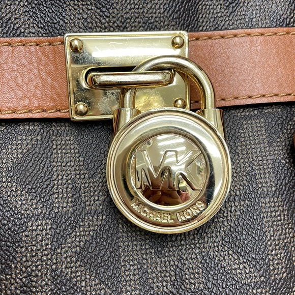 Authentic Michael Kors Large Hamilton Tote - Picture 3 of 8